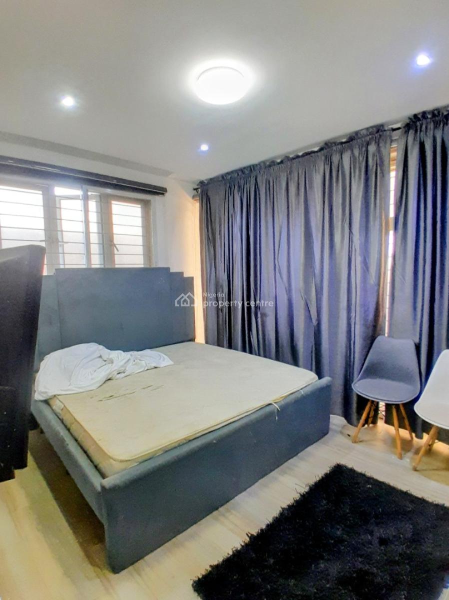 Fully Furnished 3 Bedrooms, Pinnacle Filling Station,  Lekki Right, Lekki Phase 1, Lekki, Lagos, Flat / Apartment for Rent