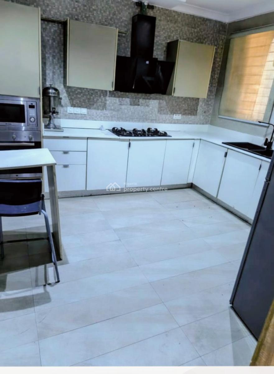 Fully Furnished 3 Bedrooms, Pinnacle Filling Station,  Lekki Right, Lekki Phase 1, Lekki, Lagos, Flat / Apartment for Rent