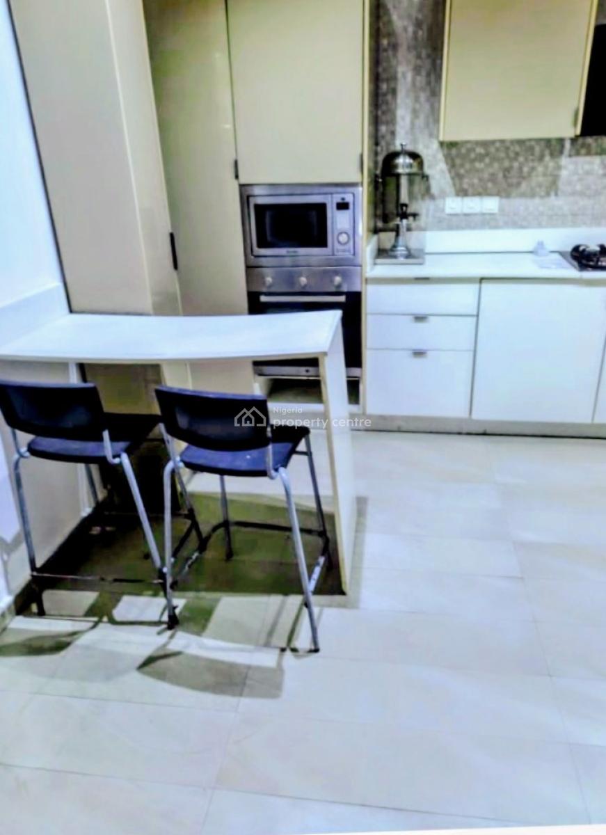 Fully Furnished 3 Bedrooms, Pinnacle Filling Station,  Lekki Right, Lekki Phase 1, Lekki, Lagos, Flat / Apartment for Rent