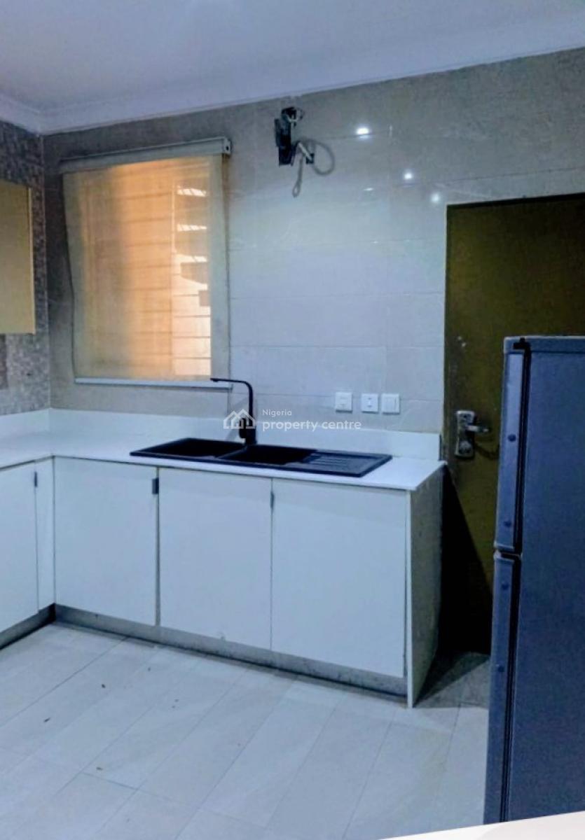 Fully Furnished 3 Bedrooms, Pinnacle Filling Station,  Lekki Right, Lekki Phase 1, Lekki, Lagos, Flat / Apartment for Rent