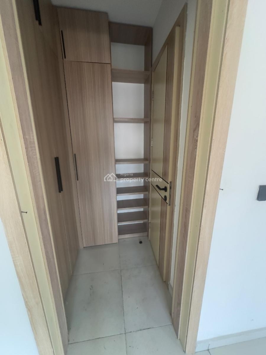 Luxury Brand New 4 Bedroom Maisonette with Bq, Lekki Phase 1, Lekki, Lagos, Flat / Apartment for Rent