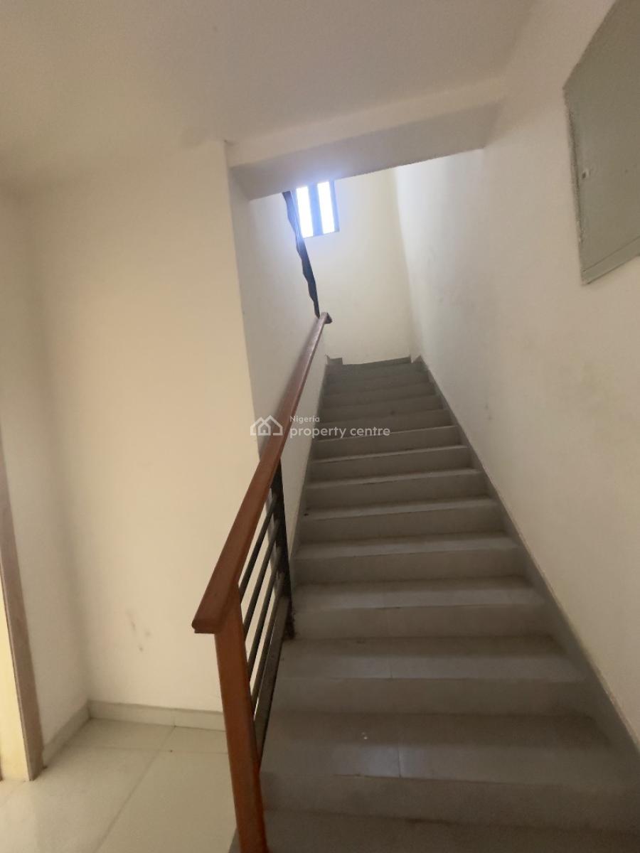 Luxury Brand New 4 Bedroom Maisonette with Bq, Lekki Phase 1, Lekki, Lagos, Flat / Apartment for Rent