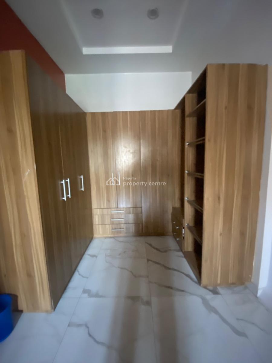 Nicely Built 4 Bedroom Semidetached with Spacious Compound, Ikate, Ikate, Lekki, Lagos, Semi-detached Duplex for Rent