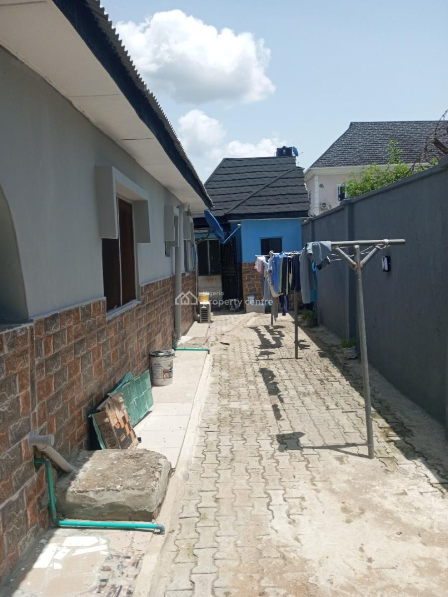 Well Renovated Mini Flat in a Secured Estate, Badore, Ajah, Lagos, Mini Flat (room and Parlour) for Rent