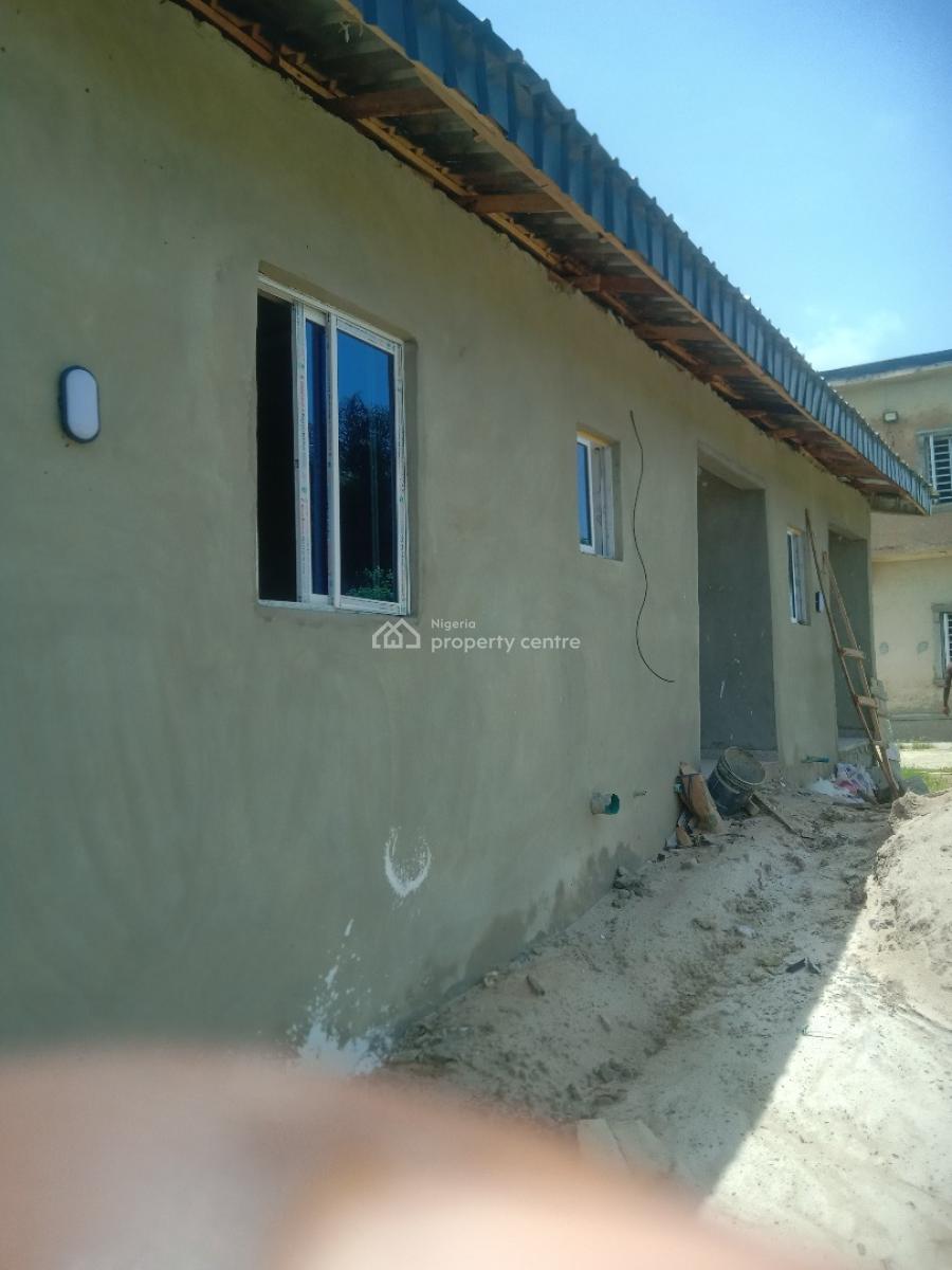 Best Package Brand New Luxury Mini Flag with 24/7 Power Supply, By Elesekan Town Ibeju Lekki Lagos, Bogije, Ibeju Lekki, Lagos, Mini Flat (room and Parlour) for Rent