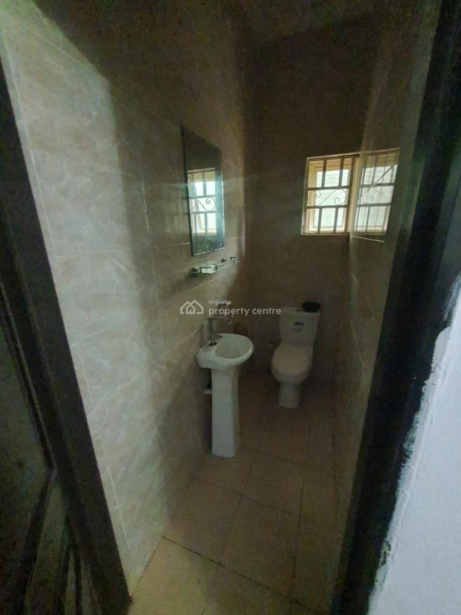 Room and Parlor Mini Flat with Kitchen, Bakare Estate Agungi, Agungi, Lekki, Lagos, Flat / Apartment for Rent