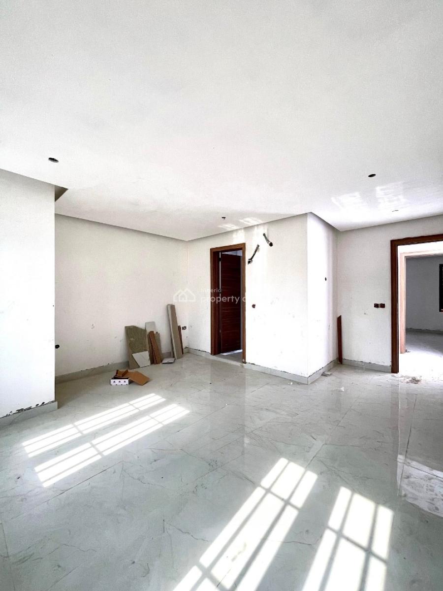 Spacious 3 Bedroom Apartment with Bq & Elevator, Old Ikoyi, Ikoyi, Lagos, Flat / Apartment for Sale