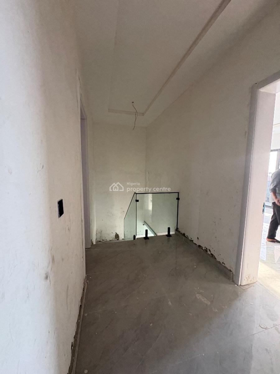 Luxury 3-bedroom Maisonette with Bq & Pool in a Gated Environment, Lekki Phase 1, Lekki Phase 1, Lekki, Lagos, Flat / Apartment for Sale