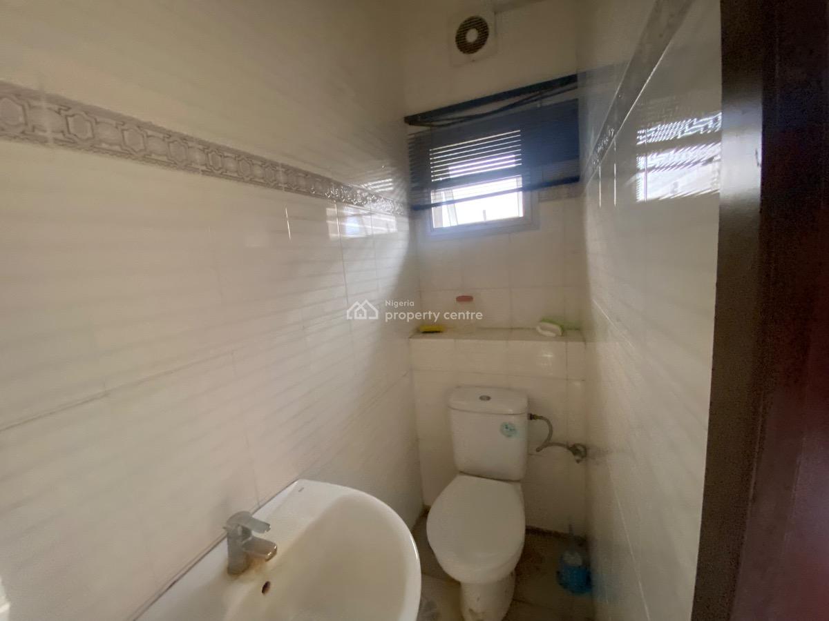 Standard 2 Bedroom Flat, Olukayode Street, Igbo Efon, Lekki, Lagos, Flat / Apartment for Rent
