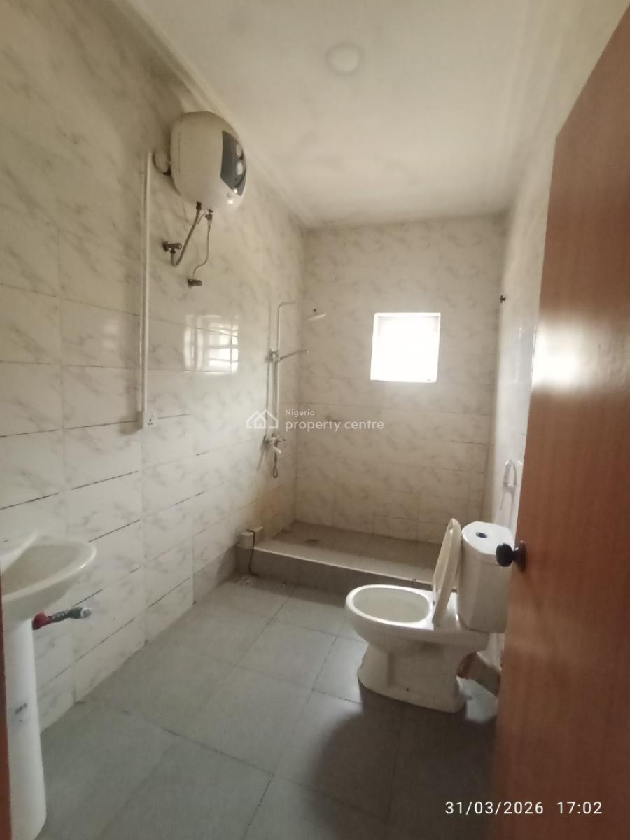 Massive Three Bedrooms Flat, Two in Compound, Upstairs, Chuma Nwosu, Badore, Ajah, Lagos, Flat / Apartment for Rent