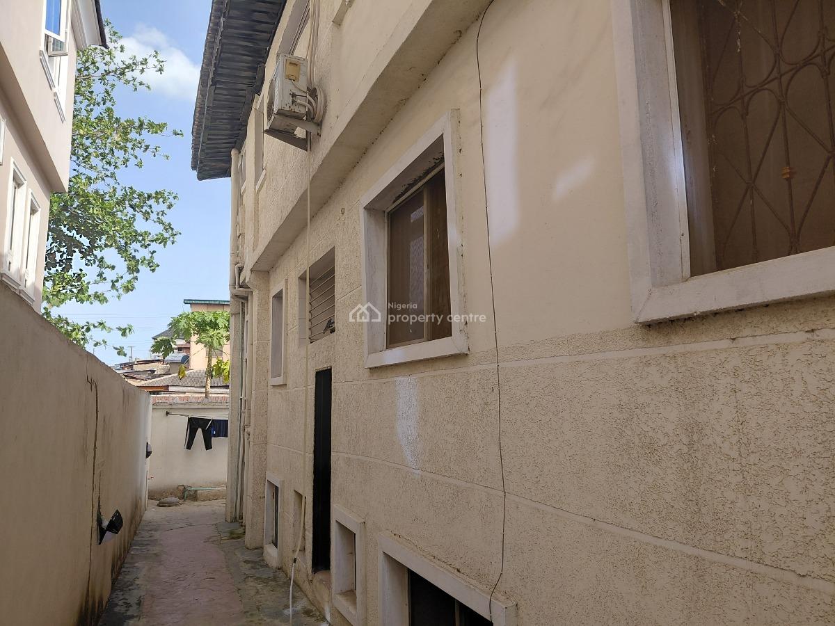 Decent Mini Flat in Alapere, Theo Okunisi, Alapere, Ketu, Lagos, Mini Flat (room and Parlour) for Rent