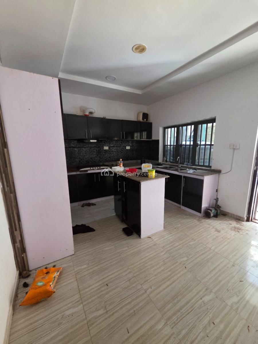 a Lovely  4 Bedroom  Semi-detached  Duplex with a Doom Bq, Osapa, Lekki, Lagos, Semi-detached Duplex for Rent