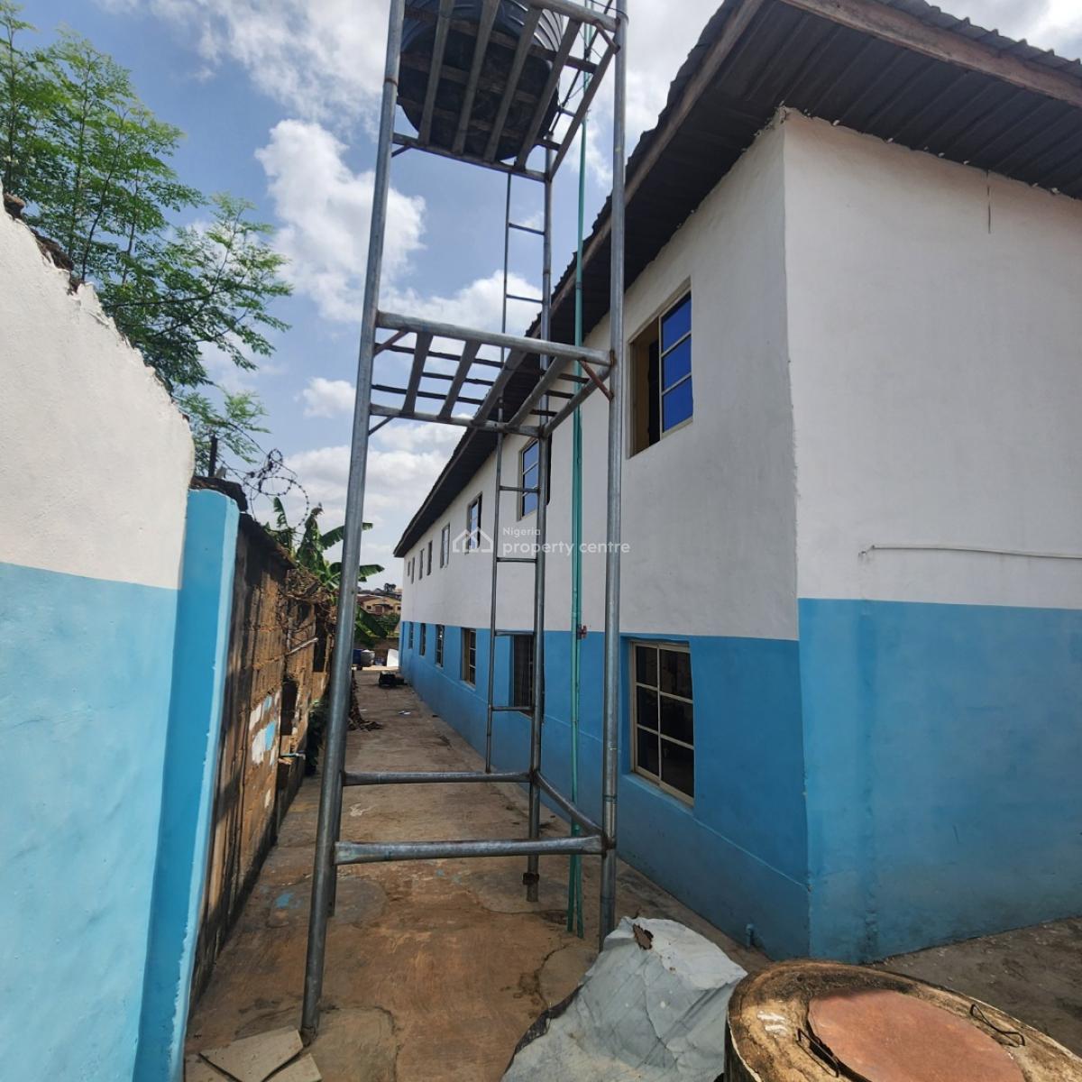 18 Classrooms Functioning College School, Aromolaran, Ibadan, Agodi Gate, Ibadan North, Oyo, School for Sale