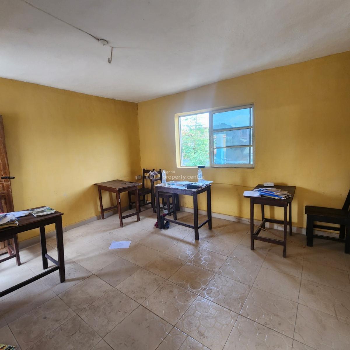 18 Classrooms Functioning College School, Aromolaran, Ibadan, Agodi Gate, Ibadan North, Oyo, School for Sale
