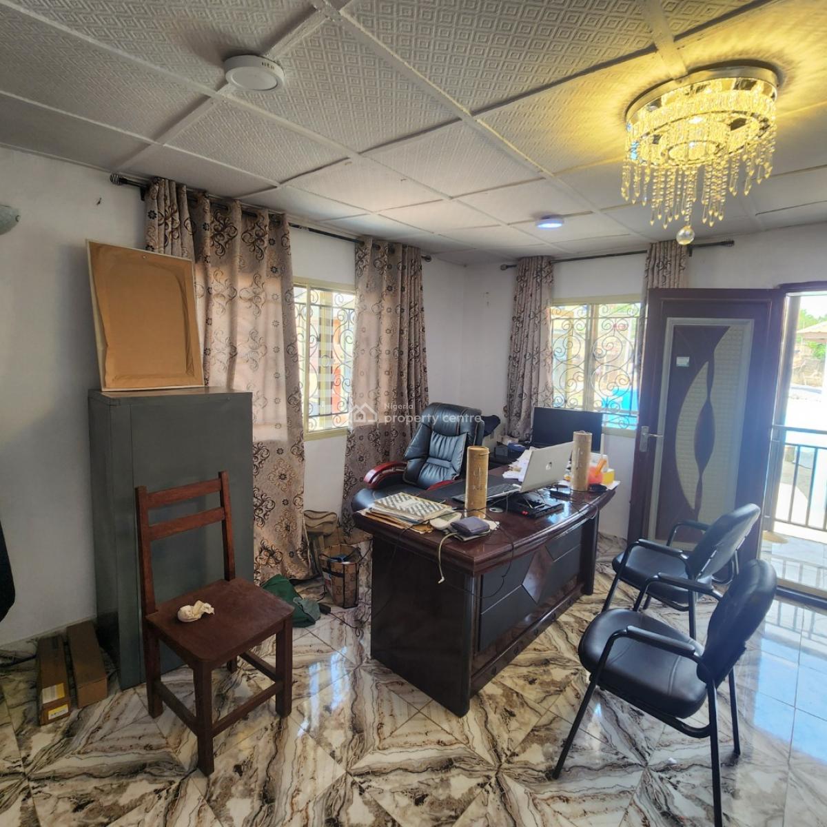 18 Classrooms Functioning College School, Aromolaran, Ibadan, Agodi Gate, Ibadan North, Oyo, School for Sale