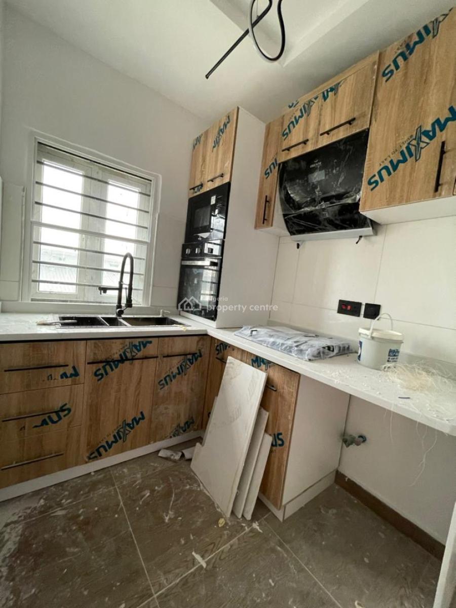 Two Bedrooms Flat at Lekki Right Inside Secured Estate, Lekki Phase 1, Lekki Phase 1, Lekki, Lagos, Flat / Apartment for Rent