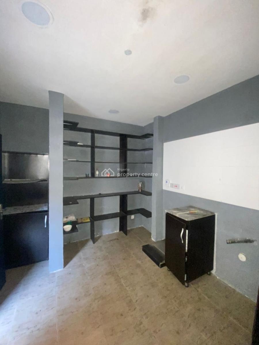 Spacious 3 Bedroom Apartments, Orchid Road, Lekki, Lagos, Flat / Apartment for Rent