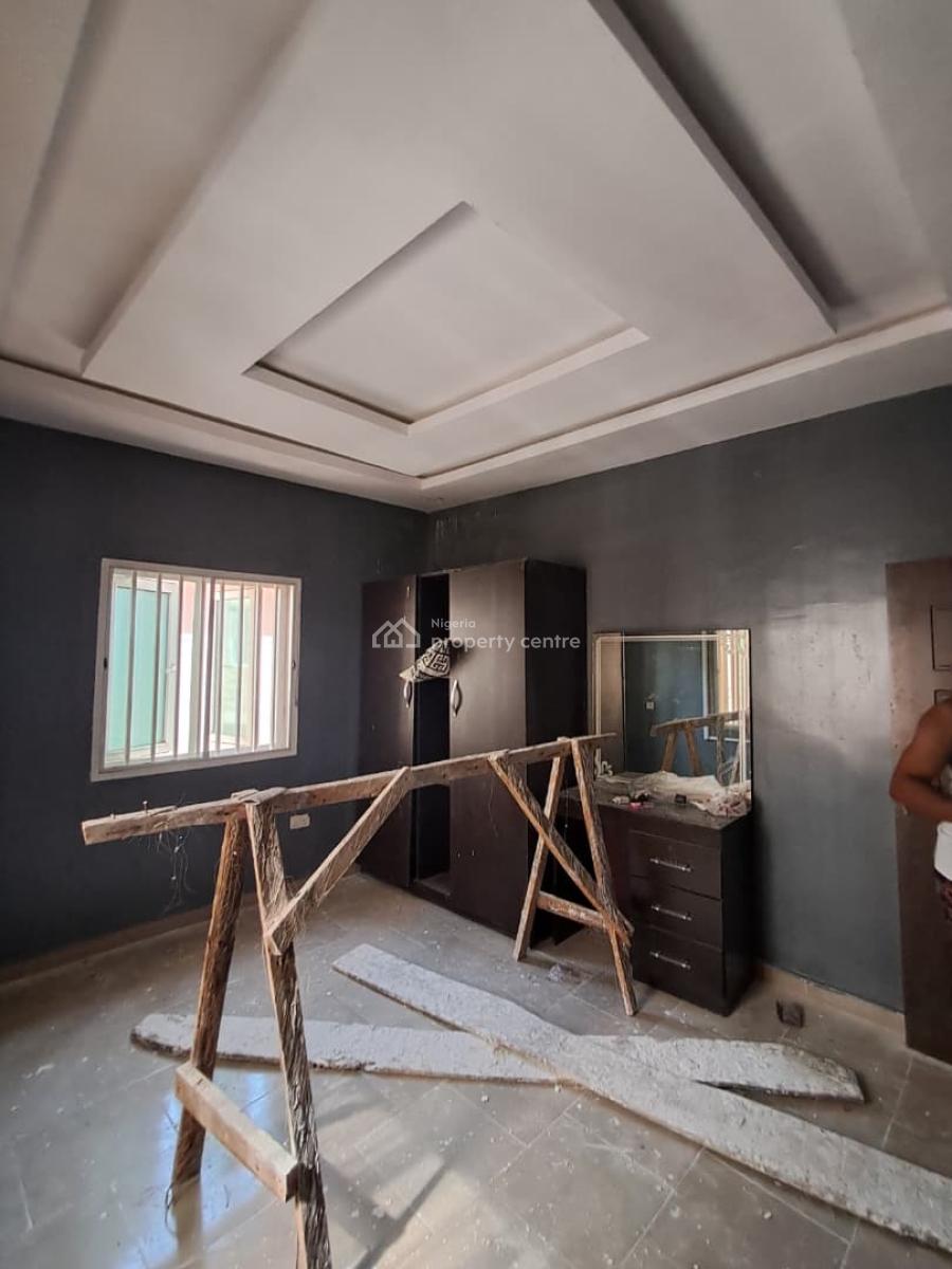 Newly Renovated 3-bedroom Terrace, Comes with Standing Inverter Ac, New Road Alpha Beach Chevron Lekki, Lekki, Lagos, Terraced Duplex for Rent