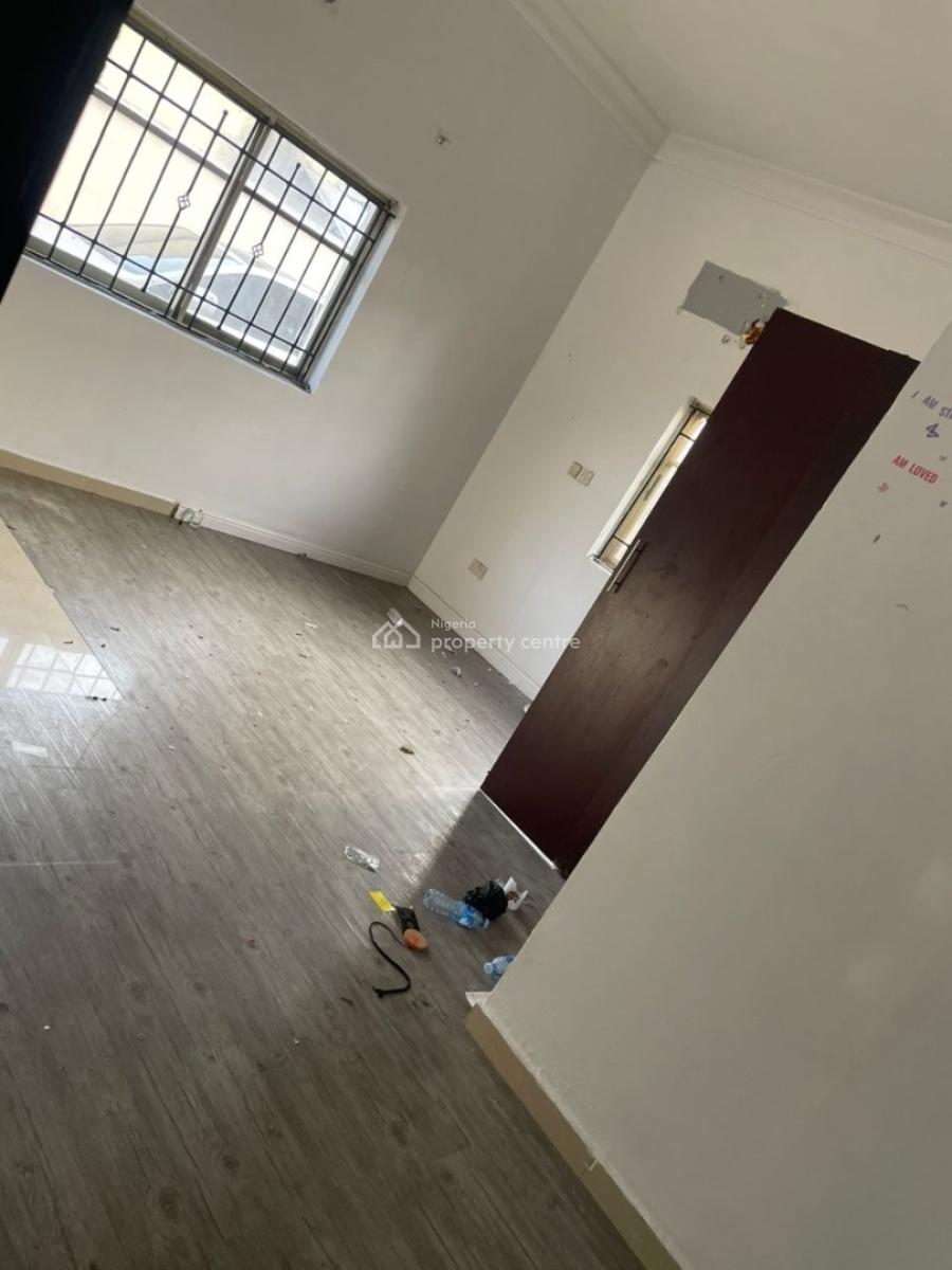 Spacious 3 Bedroom Apartment, Chevy View Estate, Lekki Expressway, Lekki, Lagos, Flat / Apartment for Rent