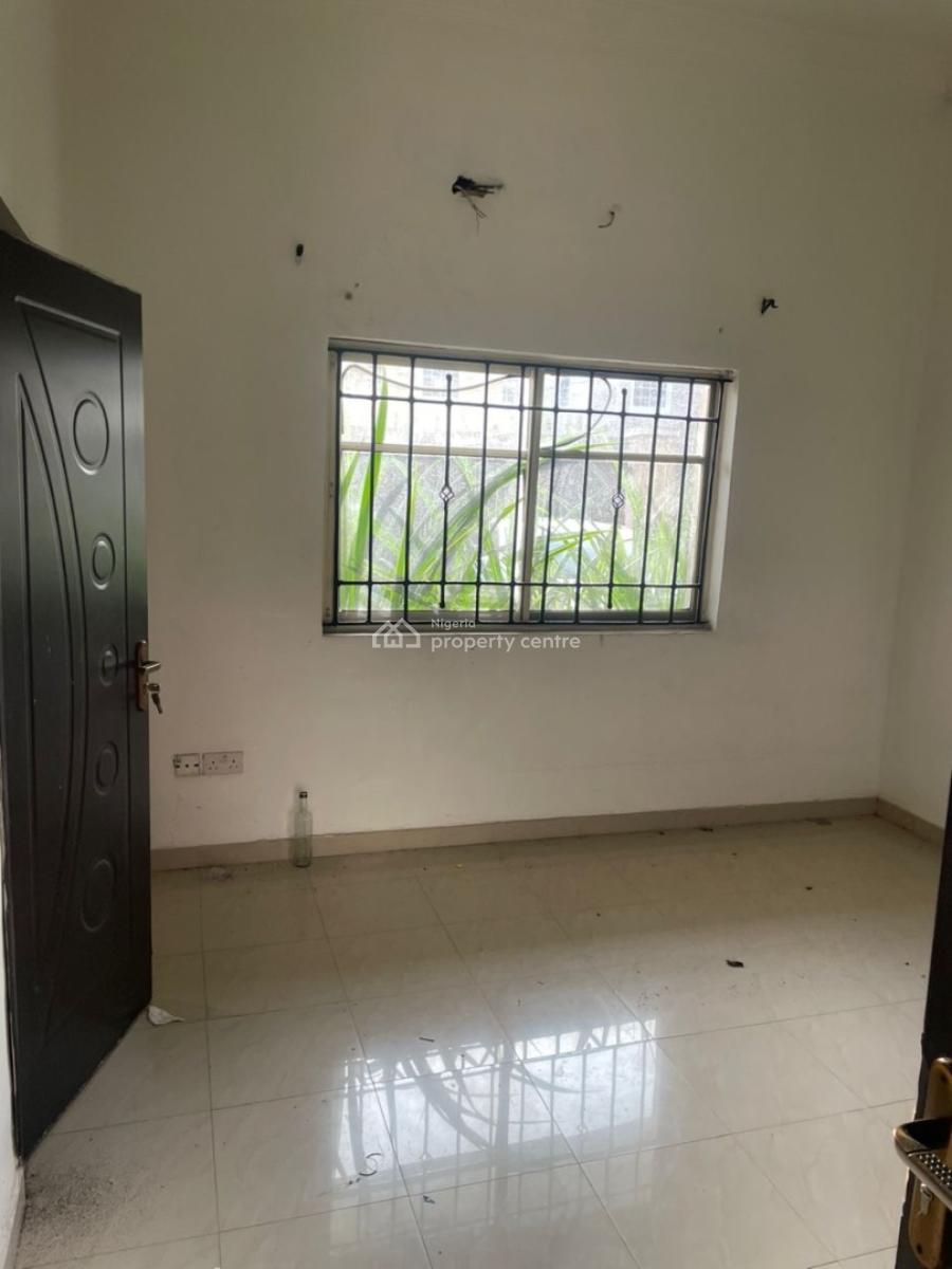 Spacious 3 Bedroom Apartment, Chevy View Estate, Lekki Expressway, Lekki, Lagos, Flat / Apartment for Rent