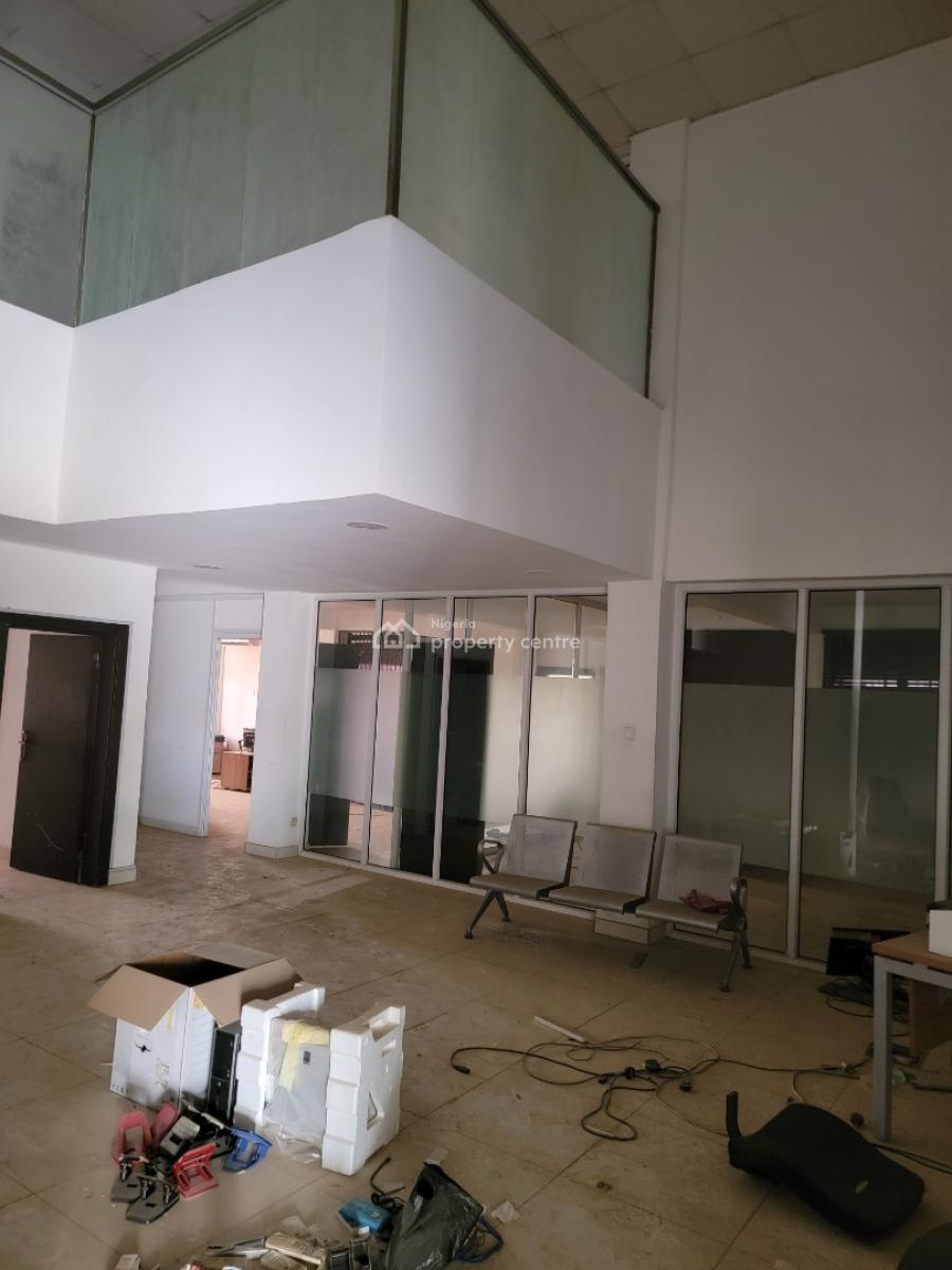 2 Floors Bank Building, Central Business District, Abuja, Plaza / Complex / Mall for Rent