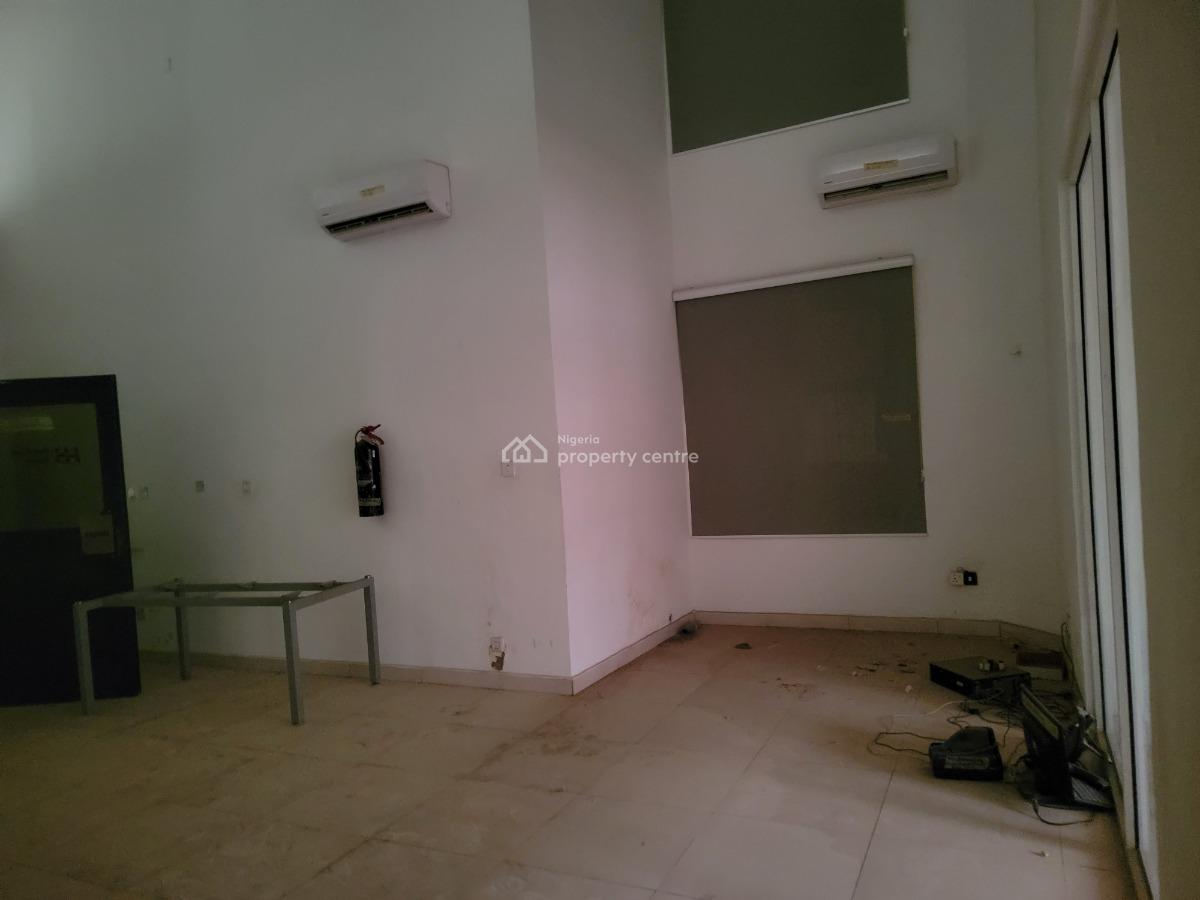 2 Floors Bank Building, Central Business District, Abuja, Plaza / Complex / Mall for Rent
