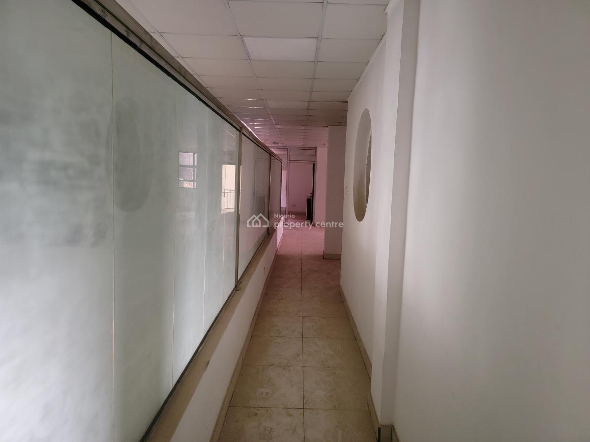 2 Floors Bank Building, Central Business District, Abuja, Plaza / Complex / Mall for Rent