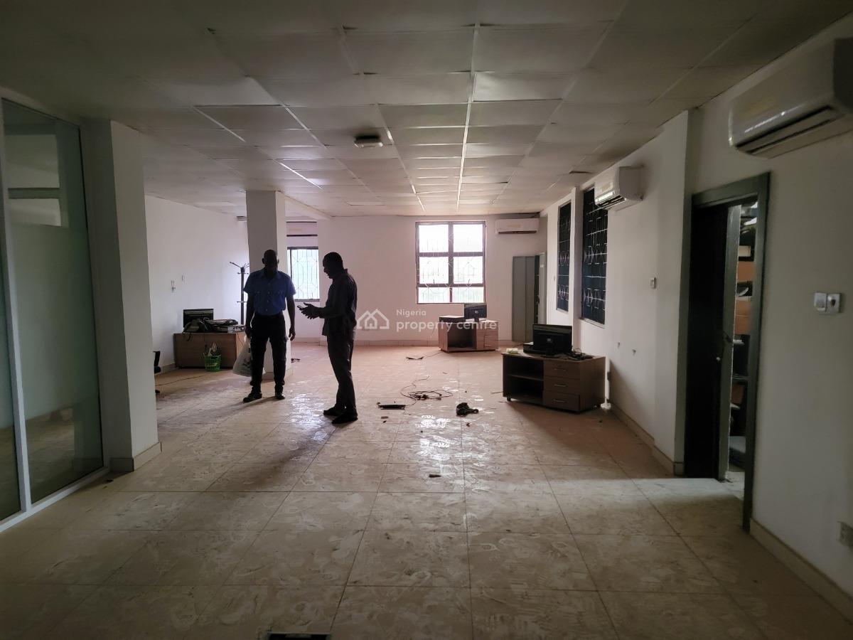 2 Floors Bank Building, Central Business District, Abuja, Plaza / Complex / Mall for Rent
