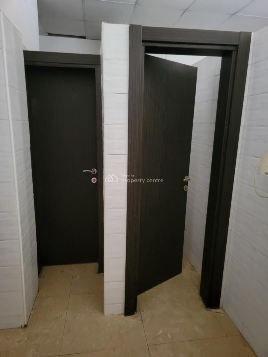 2 Floors Bank Building, Central Business District, Abuja, Plaza / Complex / Mall for Rent