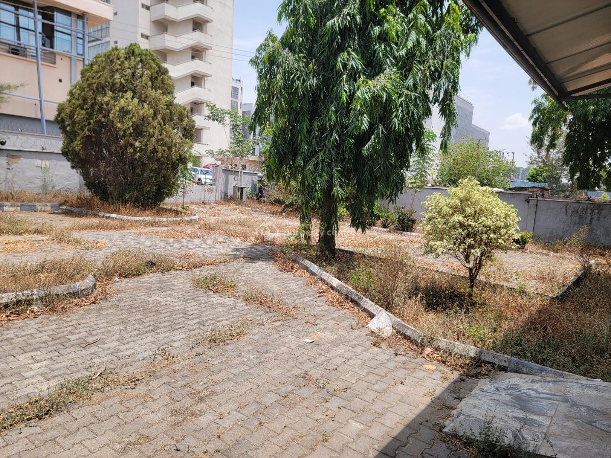 2 Floors Bank Building, Central Business District, Abuja, Plaza / Complex / Mall for Rent