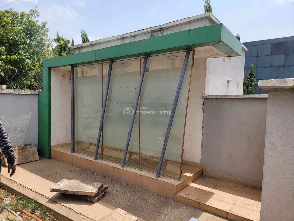 2 Floors Bank Building, Central Business District, Abuja, Plaza / Complex / Mall for Rent