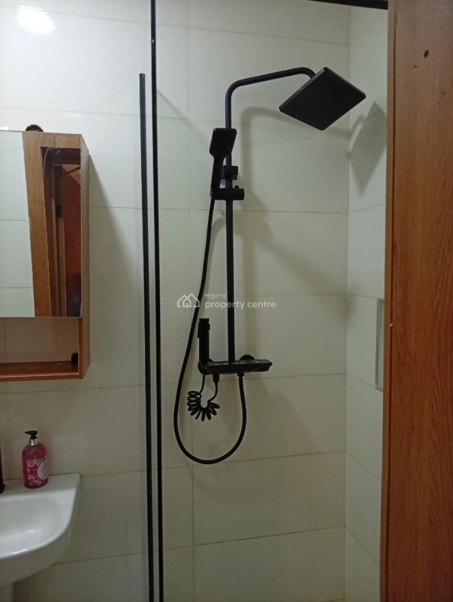 2 Bedroom Luxury Apartment, Richmond Pearl Estate Road, Lekki, Lagos, Flat / Apartment Short Let