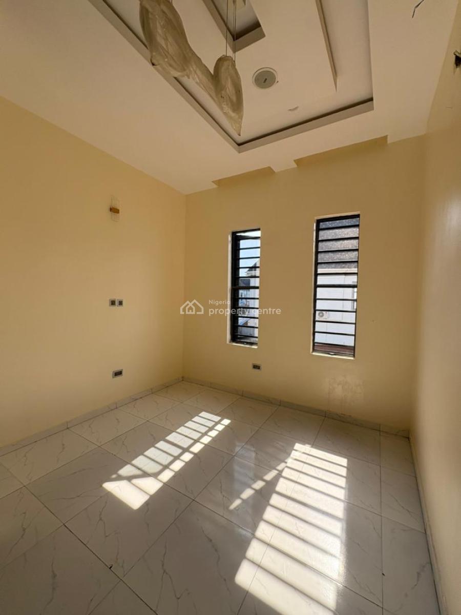 Downstairs Bedroom Inside a Shared Apartment, Ikota Villa Gra -delight Estate, Lekki, Lagos, Self Contain (single Rooms) for Rent