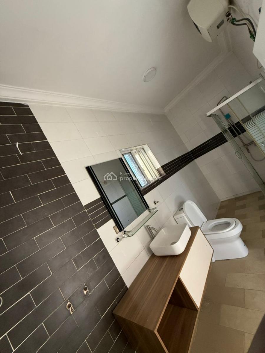 Serviced 3 Bedroom Terrace with a Room Bq at Tf Kuboye Lekki Phase 0ne, Tf Kuboye, Lekki Phase 1, Lekki, Lagos, House for Rent