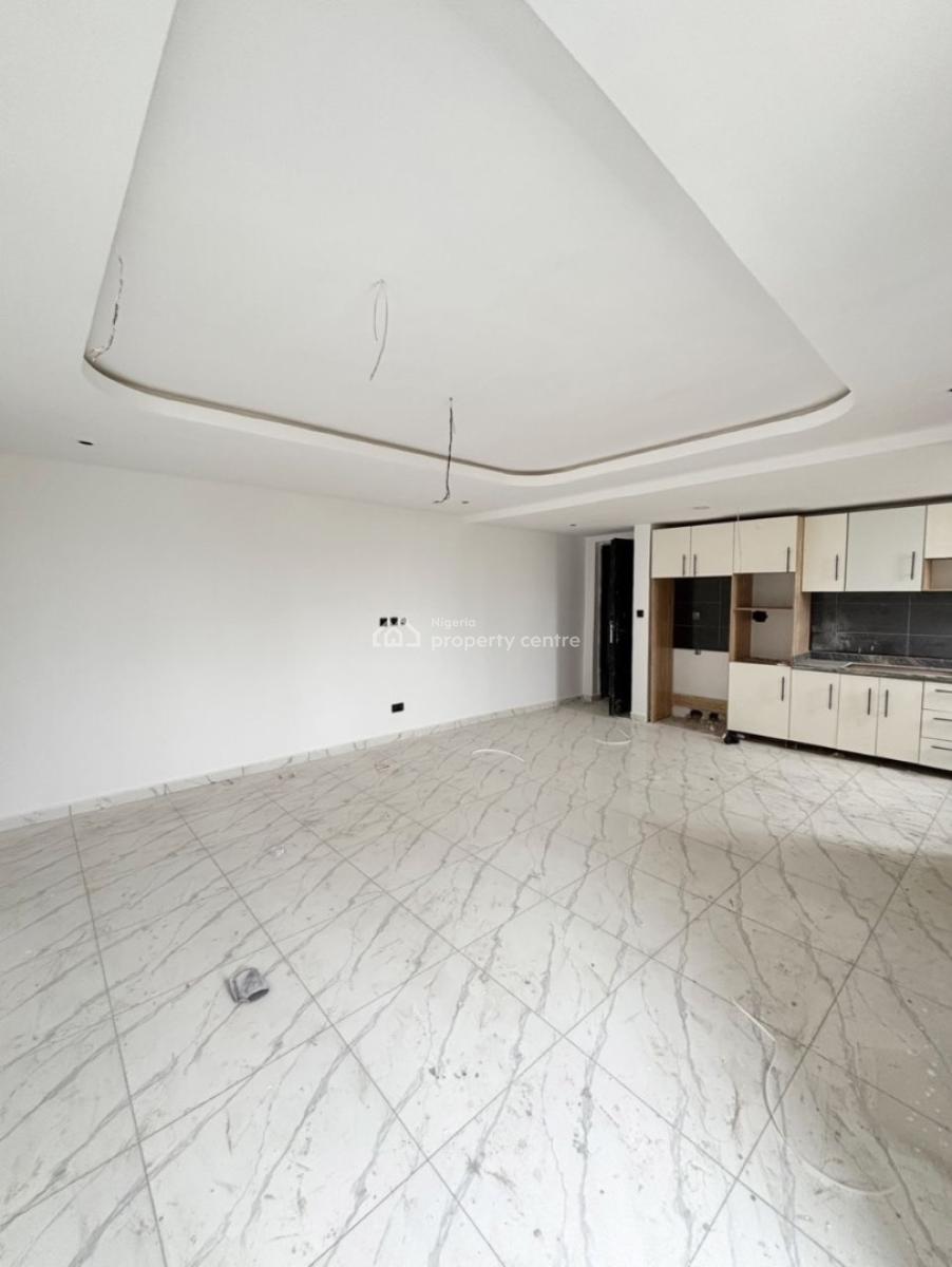 2 Bedroom Apartment, Ilaje, Ajah, Lagos, Block of Flats for Sale