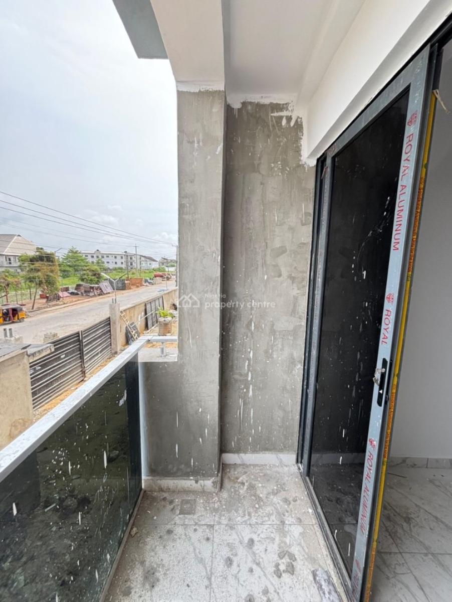 2 Bedroom Apartment, Ilaje, Ajah, Lagos, Block of Flats for Sale