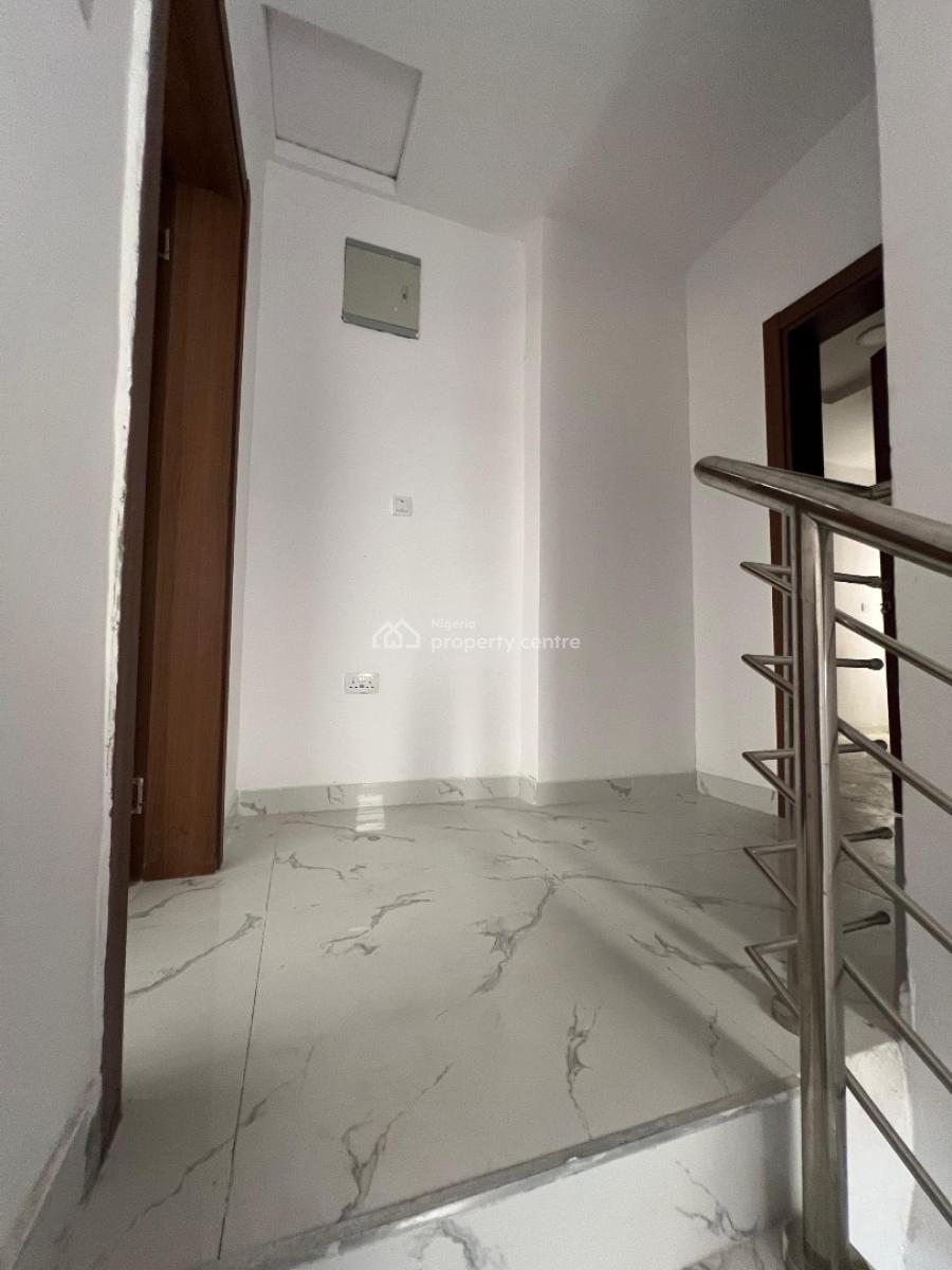 Self Compound 3 Bedroom Terrace Fully Fitted Open-plan Modern Kitchen, Ajah, Ajah, Lagos, Terraced Duplex for Sale