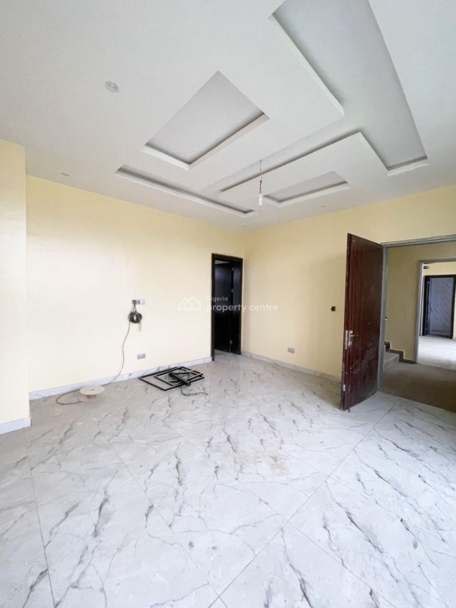 2 Bedroom Apartment, Lekki, Lagos, Block of Flats for Sale