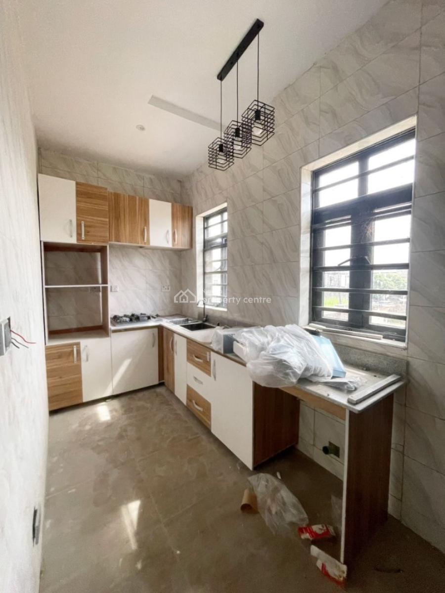 2 Bedroom Apartment, Lekki, Lagos, Block of Flats for Sale