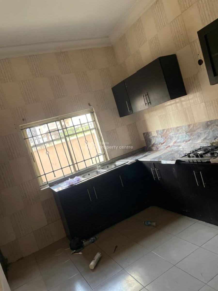 Nice and Spacious 3 Bedroom Flat, Lekki, Lagos, Flat / Apartment for Rent