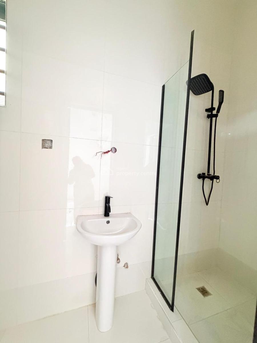 Beautifully Built 5 Bedroom Fully Detached Duplex with Bq, Pool, Gym, Sangotedo, Ajah, Lagos, Detached Duplex for Sale