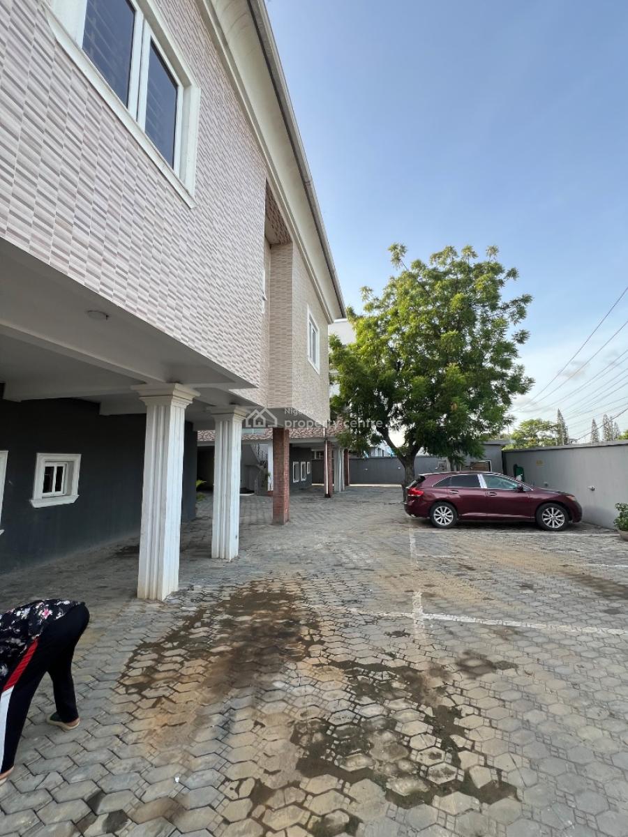 Furnished Oversized Room and Palour in an Excellent Location, Lekki Phase 1, Lekki, Lagos, Mini Flat (room and Parlour) for Rent