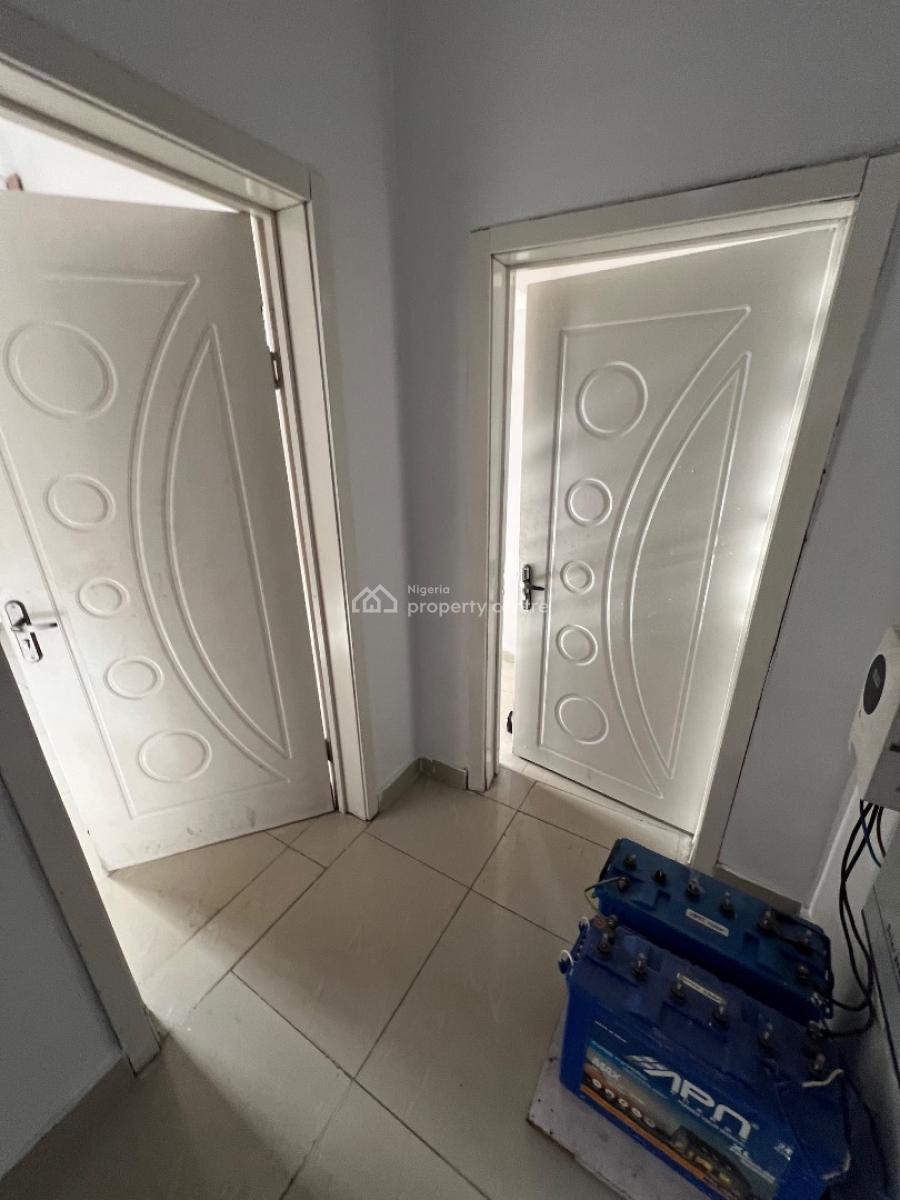Very Spacious 2-bedroom Flat with an Open Plan Kitchen, Lekki Phase 1, Lekki, Lagos, Flat / Apartment for Rent