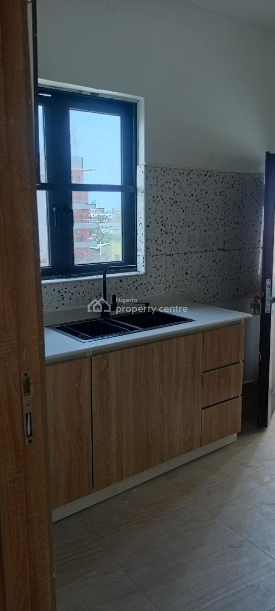 Newly Built 2 Bedrooms Apartment, Johnson Estate, Ikate, Lekki, Lagos, Block of Flats for Sale