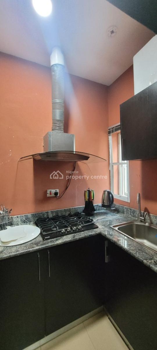 Neatly Furnished  1bedroom, Sangotedo, Ajah, Lagos, Mini Flat (room and Parlour) Short Let