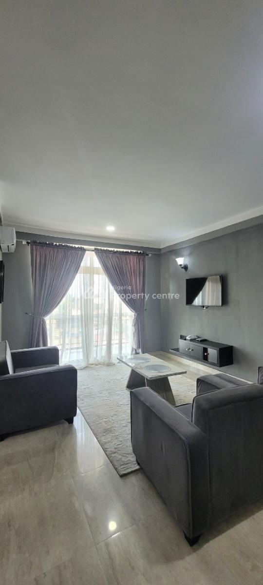 Beautiful Furnished  and Spacious  3bedroom Apartment, Sangotedo, Ajah, Lagos, Flat / Apartment Short Let