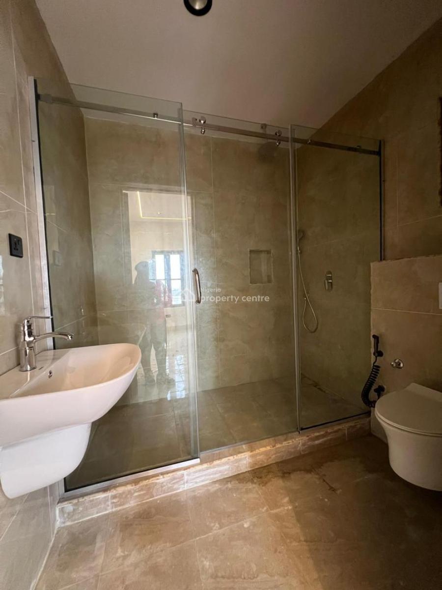 Stylishly Built 2 Bedroom Apartment with Elevator, Pool & Gym, Ikate, Lekki, Lagos, Flat / Apartment for Sale