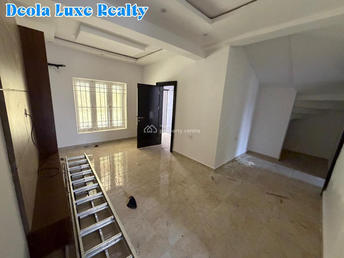 a Very Spacious 3 Bedrooms Terraced Duplex in a Fully Serviced Estate, Horizon Cyberville Estate By The Coastal Road, Ikate, Lekki, Lagos, Terraced Duplex for Rent