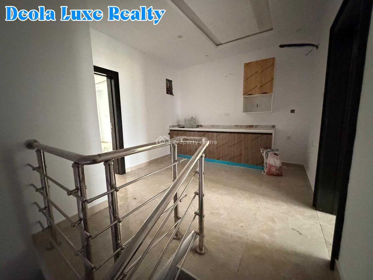 a Very Spacious 3 Bedrooms Terraced Duplex in a Fully Serviced Estate, Horizon Cyberville Estate By The Coastal Road, Ikate, Lekki, Lagos, Terraced Duplex for Rent