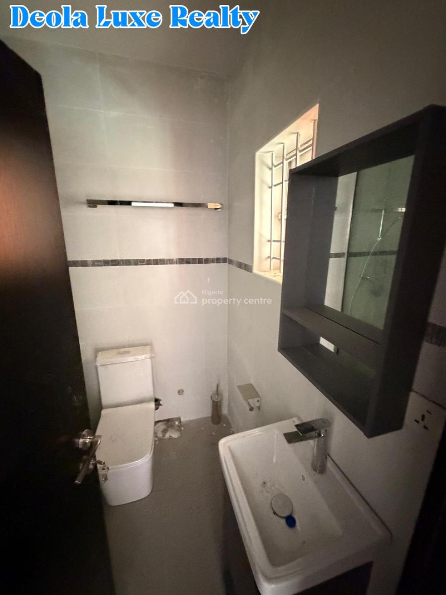 a Very Spacious 3 Bedrooms Terraced Duplex in a Fully Serviced Estate, Horizon Cyberville Estate By The Coastal Road, Ikate, Lekki, Lagos, Terraced Duplex for Rent